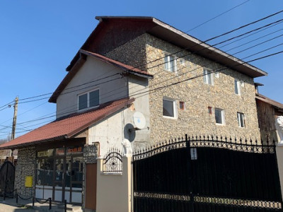 Restaurant pensiune de vanzare, loc. Margineni jud. Bacau