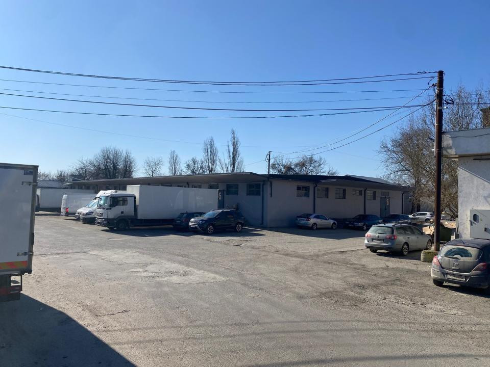 Hala 1600 mp si teren 4000 mp de vanzare,  BACAU, Str. Constantei(Alexei Tolstoi