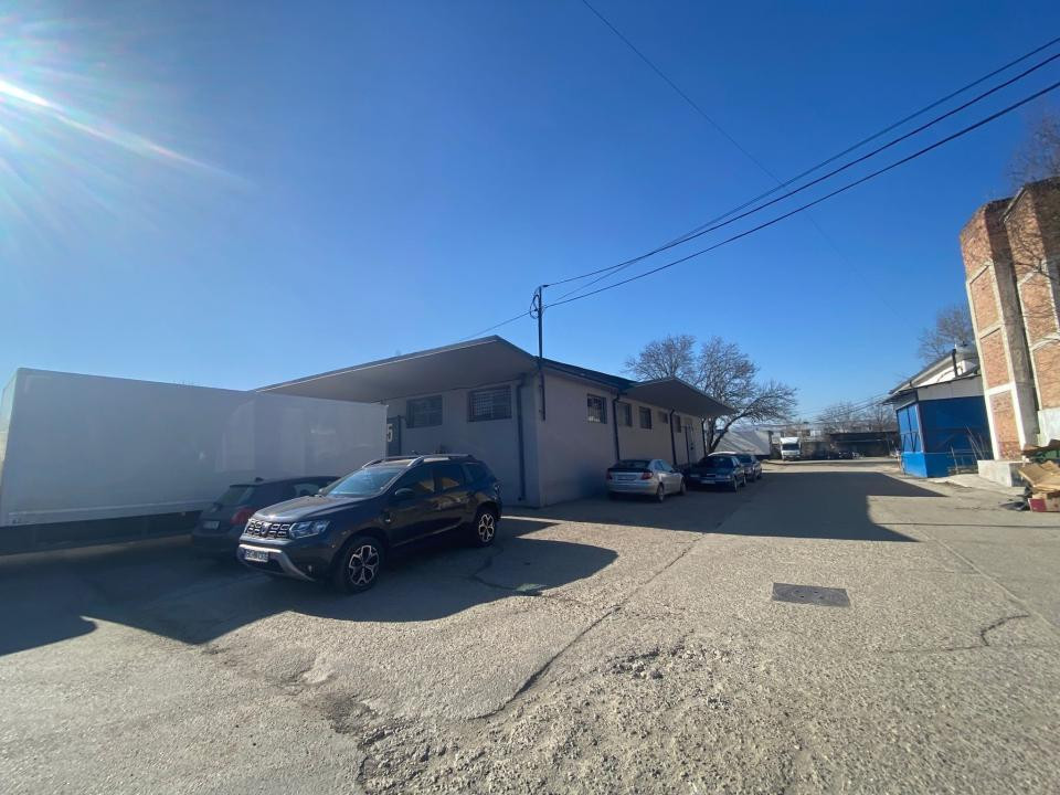 Hala 1600 mp si teren 4000 mp de vanzare,  BACAU, Str. Constantei(Alexei Tolstoi
