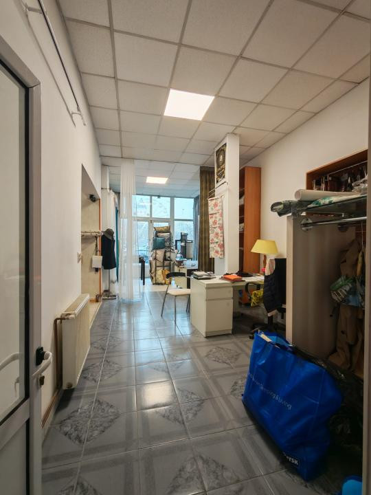 Spatii comerciale de vanzare