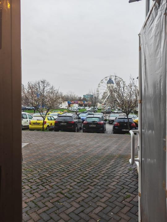 Spatii comerciale de vanzare