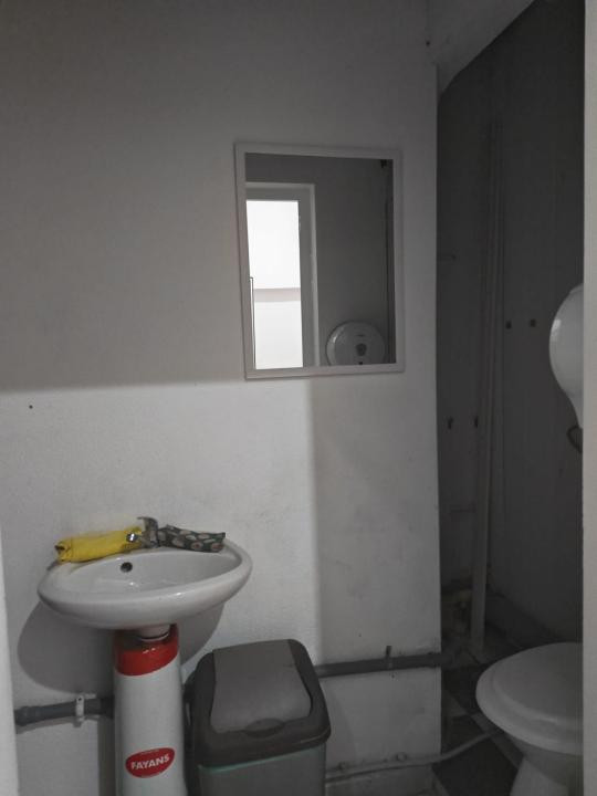 Spatii comerciale de vanzare