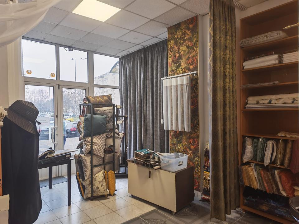 Spatii comerciale de vanzare