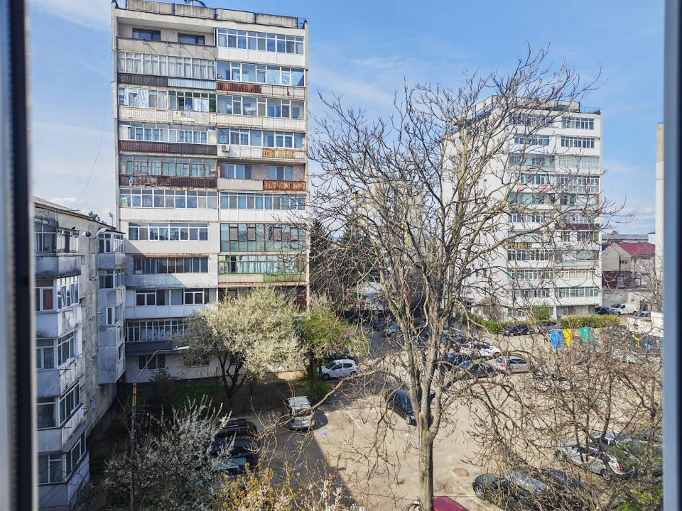 Apartament 3 camere zona Zimbru