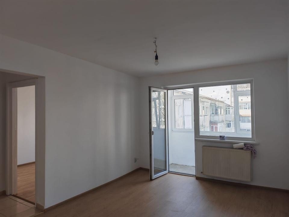 Apartament 3 camere zona Zimbru