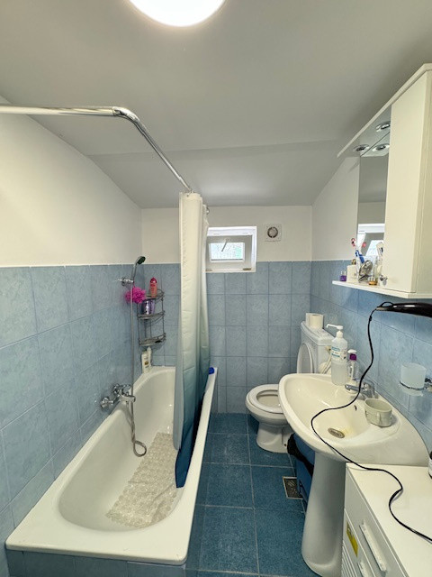 Casa cu 1.052 mp teren, SASCUT,  jud. Bacau