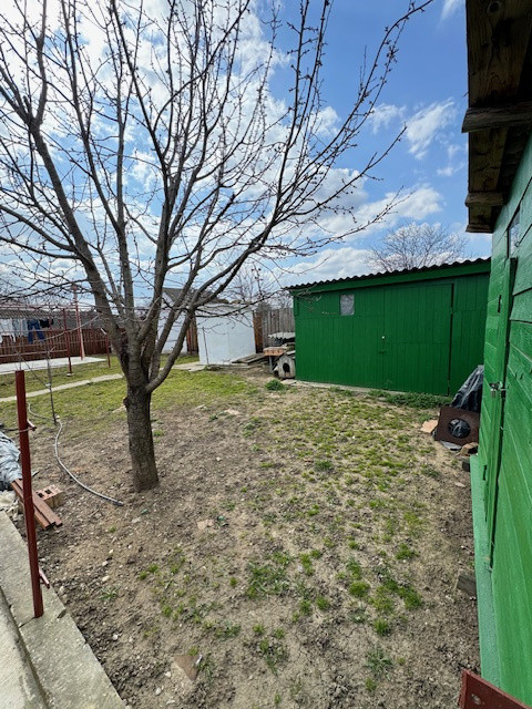 Casa cu 1.052 mp teren, SASCUT,  jud. Bacau