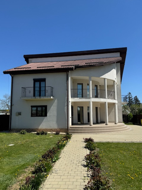 Vila P+2 de vanzare, loc. Dumbrava, com. Itesti, Jud. Bacau