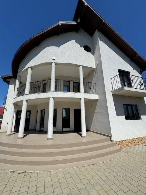 Vila P+2 de vanzare, loc. Dumbrava, com. Itesti, Jud. Bacau