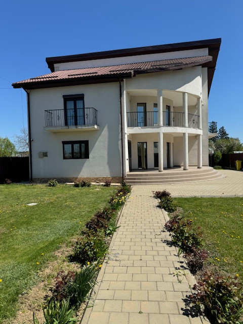 Vila P+2 de vanzare, loc. Dumbrava, com. Itesti, Jud. Bacau