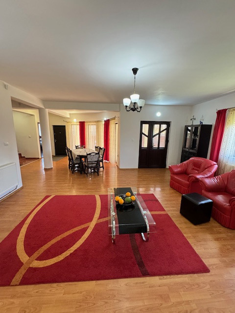 Vila P+2 de vanzare, loc. Dumbrava, com. Itesti, Jud. Bacau