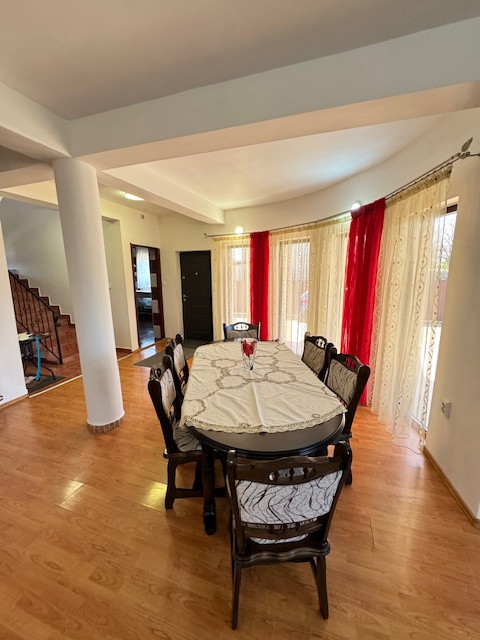 Vila P+2 de vanzare, loc. Dumbrava, com. Itesti, Jud. Bacau