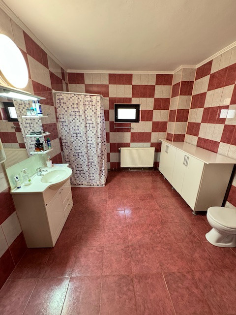 Vila P+2 de vanzare, loc. Dumbrava, com. Itesti, Jud. Bacau