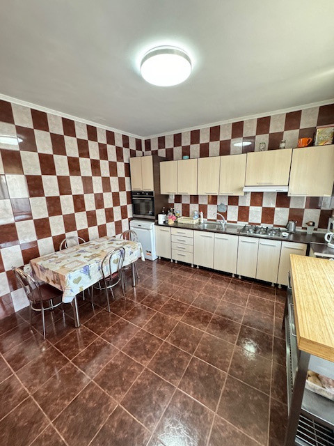 Vila P+2 de vanzare, loc. Dumbrava, com. Itesti, Jud. Bacau