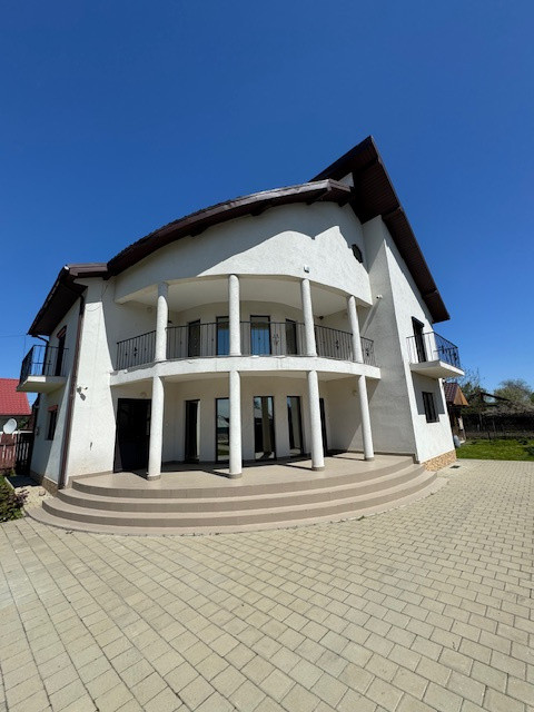 Vila P+2 de vanzare, loc. Dumbrava, com. Itesti, Jud. Bacau