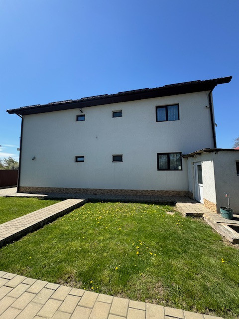 Vila P+2 de vanzare, loc. Dumbrava, com. Itesti, Jud. Bacau