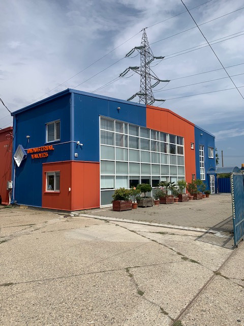 Hala de vanzare, an 2008, zona industriala Bacau