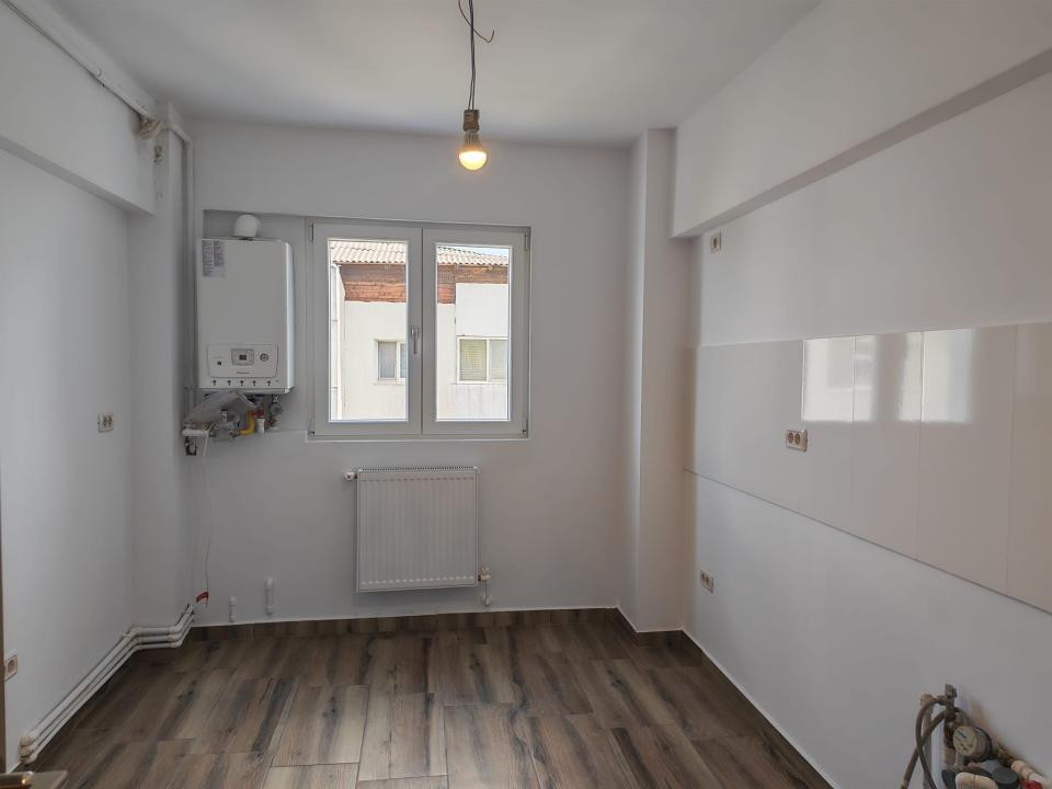 3 camere decomandate Mioritei renovat