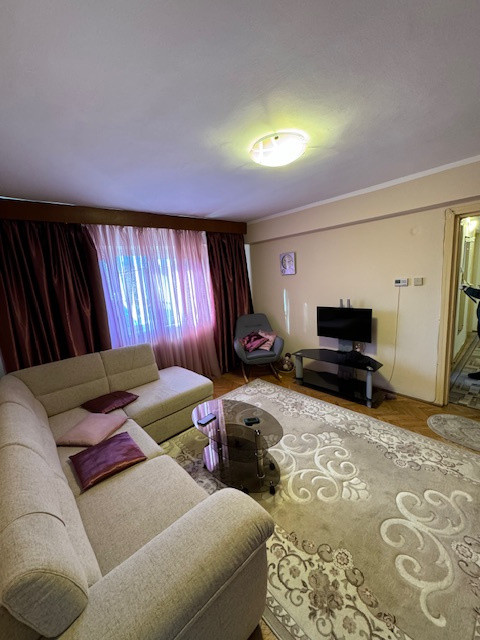 Apartament 3 camere de vanzare, ULTRACENTRAL,  str. Marasesti,  Bacau