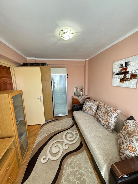 Apartament 3 camere de vanzare, ULTRACENTRAL,  str. Marasesti,  Bacau