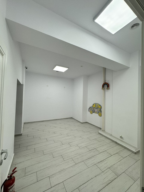 Spatiu comercial de inchiriat, str. Logofat Tautu, Bacau