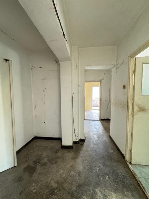 Apartament 2 camere de vanzare, ultracentral, B-dul Republicii, Barlad 