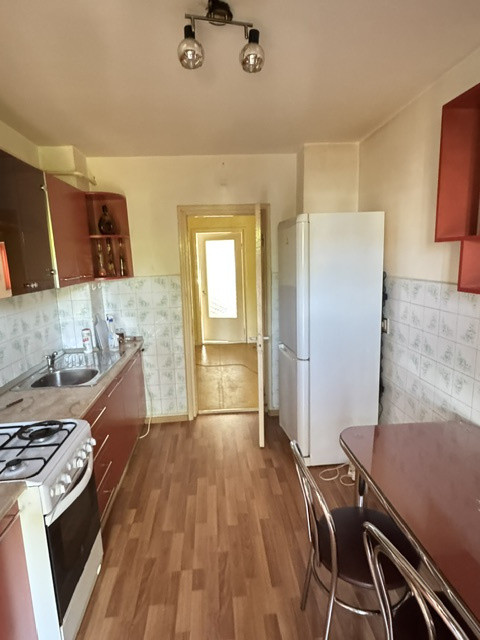 Apartament 3 camere si 2 bai de vanzare, str. Tipografilor, Nord Bacau