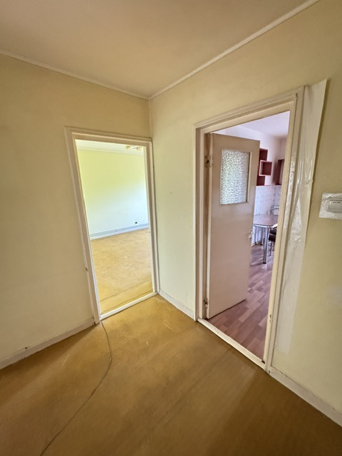 Apartament 3 camere si 2 bai de vanzare, str. Tipografilor, Nord Bacau