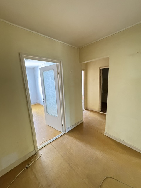 Apartament 3 camere si 2 bai de vanzare, str. Tipografilor, Nord Bacau