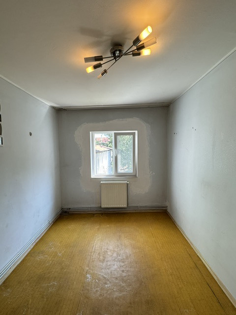 Apartament 3 camere si 2 bai de vanzare, str. Tipografilor, Nord Bacau