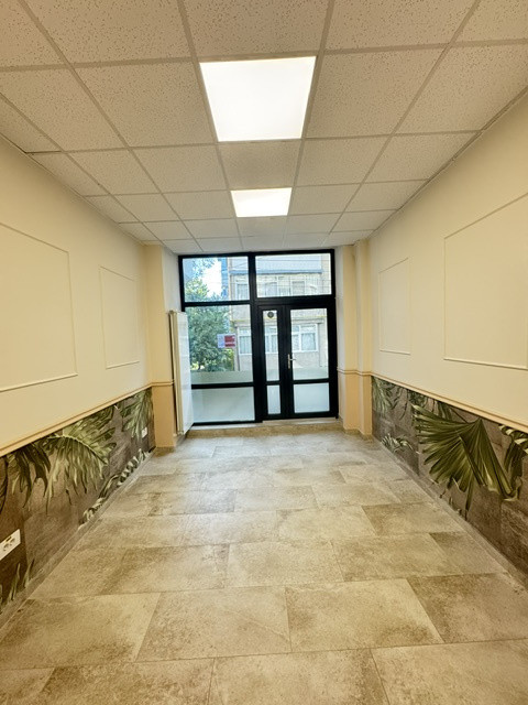 Spatiu comercial 100 mp de inchiriat, str. Logofat Tautu, Bacau