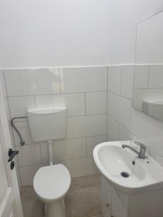 Spatiu comercial 100 mp de inchiriat, str. Logofat Tautu, Bacau