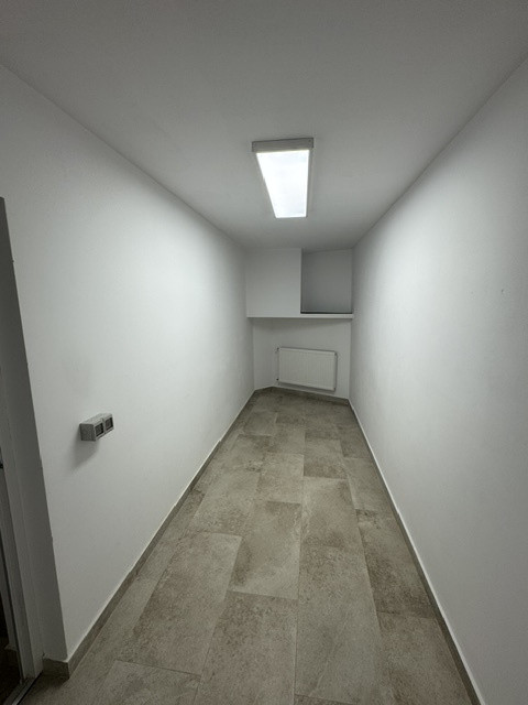 Spatiu comercial 100 mp de inchiriat, str. Logofat Tautu, Bacau