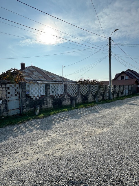 Casa cu 807 mp teren de vanzare, SERBANESTI,  str. Spicului, Mun. Bacau