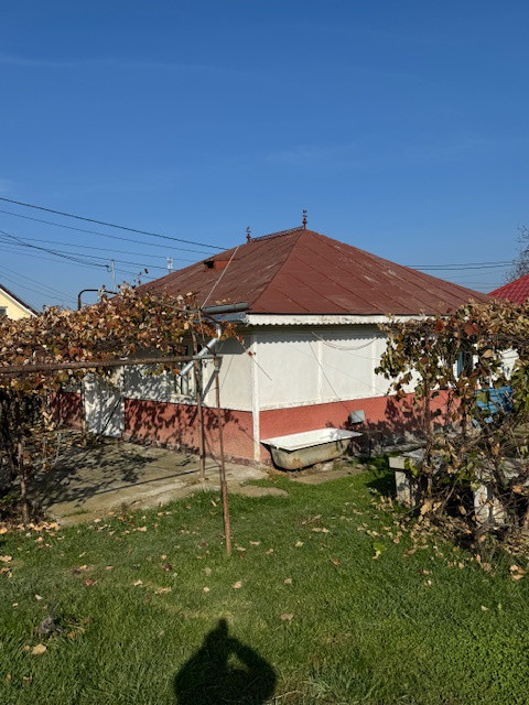 Casa cu 807 mp teren de vanzare, SERBANESTI,  str. Spicului, Mun. Bacau