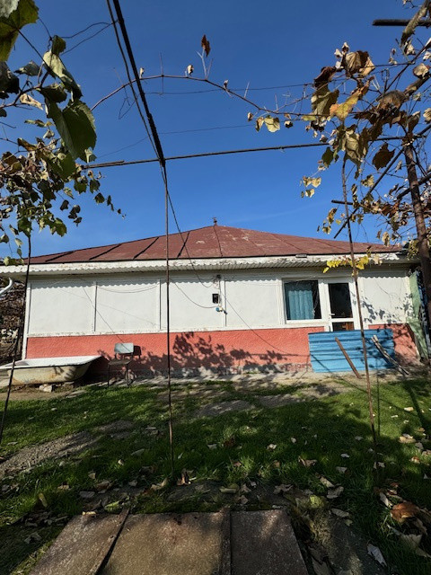 Casa cu 807 mp teren de vanzare, SERBANESTI,  str. Spicului, Mun. Bacau