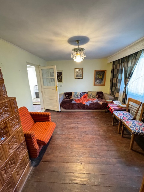 Casa cu 807 mp teren de vanzare, SERBANESTI,  str. Spicului, Mun. Bacau