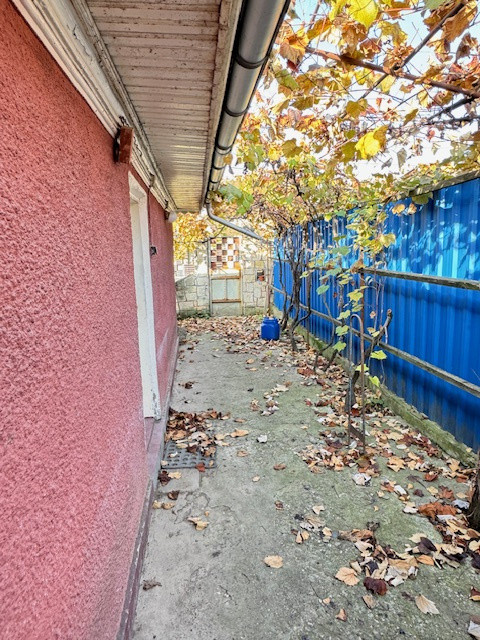 Casa cu 807 mp teren de vanzare, SERBANESTI,  str. Spicului, Mun. Bacau