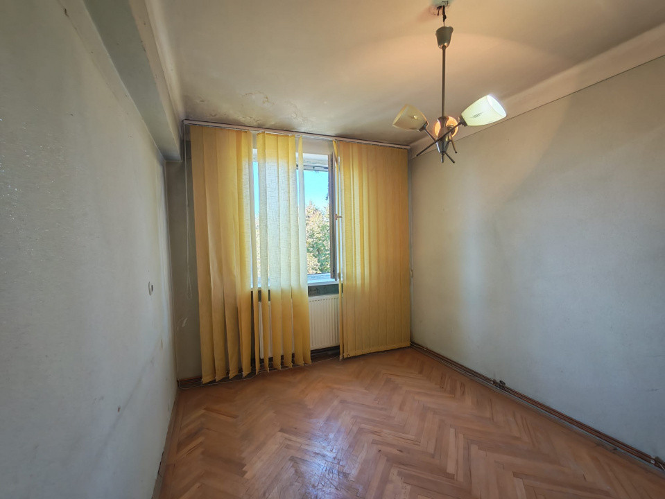 Apartament 2 camere decomandate Banca Nationala