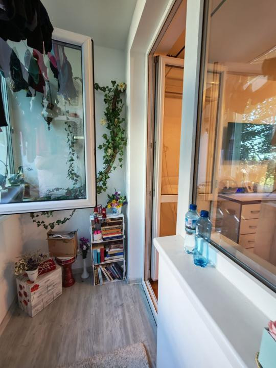 Apartament 3 camere decomandate Cornisa