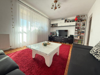 Apartament 3 camere decomandate Cornisa
