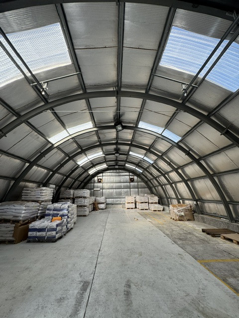 Hala de vanzare 226 mp cu 500 mp teren, Izvoare, Bacau