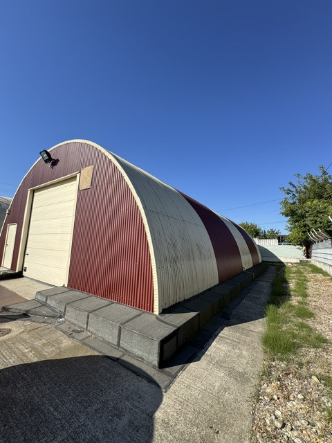 Hala de vanzare 226 mp cu 500 mp teren, Izvoare, Bacau