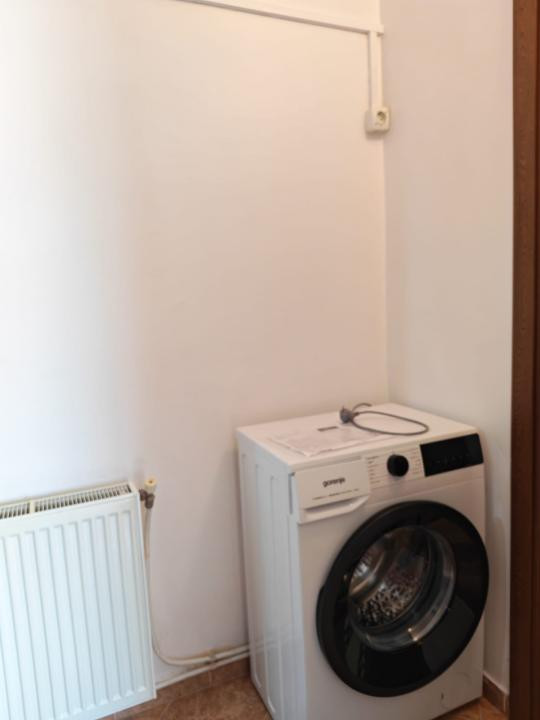 Aprtament 2 camere decomandate et. 1 str Cremenea 