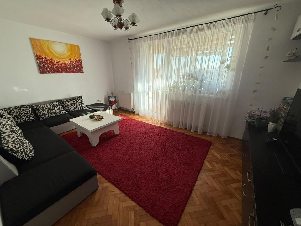 3 Camere decomandate mobilat, utilat