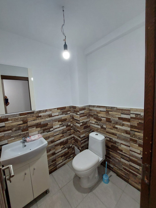 Apartament 3 camere cu loc de parcare