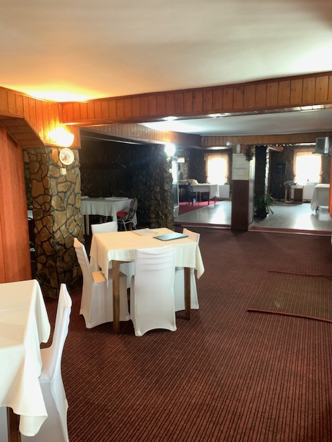 Restaurant pensiune de vanzare, loc. Margineni jud. Bacau